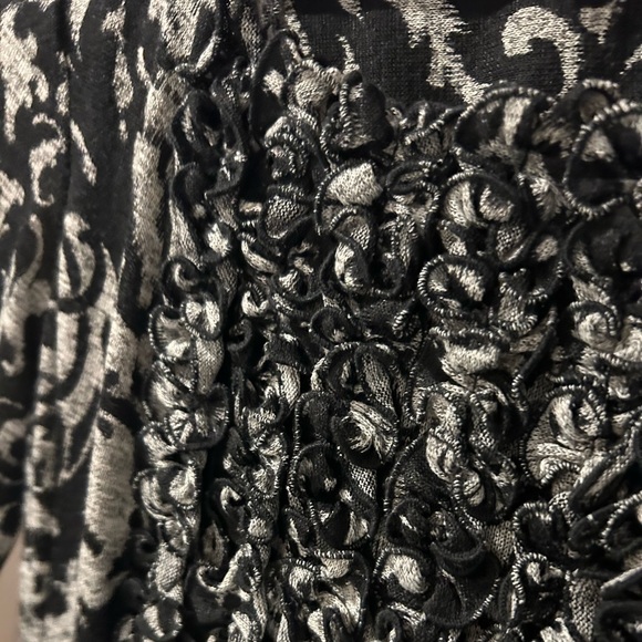 Chris McLaughlin size 6 black white ruffle dress euc fully lined stretchy - Picture 7 of 11